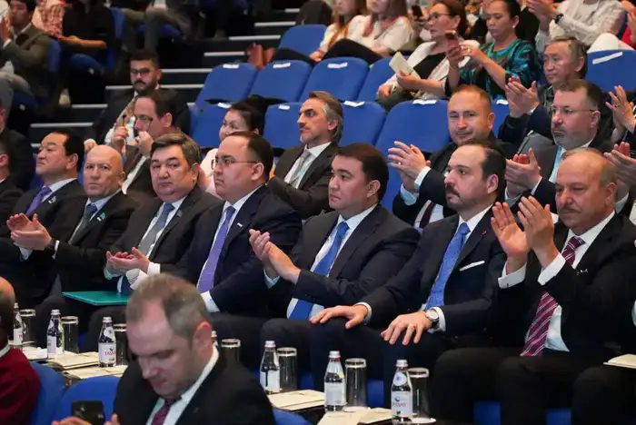 В ТУРКЕСТАНЕ ПРОХОДИТ МЕЖДУНАРОДНЫЙ КУЛЬТУРНО-НАУЧНЫЙ СИМПОЗИУМ «РЕМЕСЛЕННИКИ ПО СТОПАМ ХОДЖА АХМЕДА ЯСАВИ» (7)