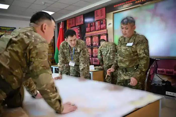 Магистранты и докторанты военного вуза отрабатывают оборонительные операции на стратегическом уровне (5)