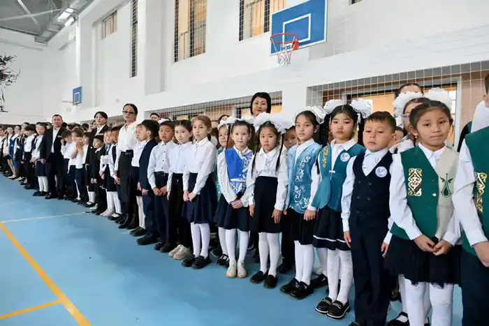 В Семее открылась новая школа на 300 мест (8)