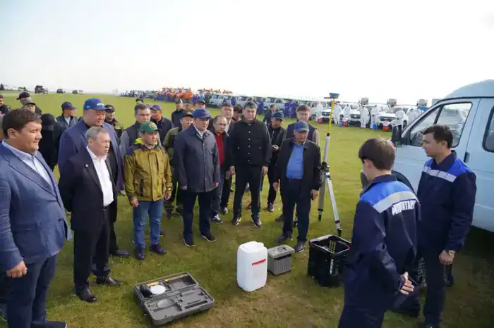 Площадь химических обработок против саранчовых в 2026 году составит 2,2 млн га (6)