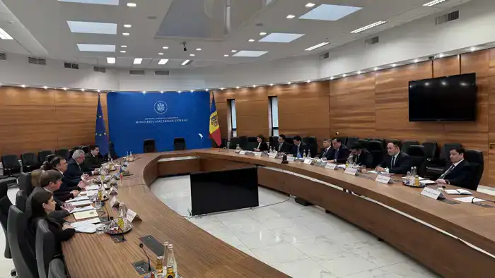 Казахстан и Молдова укрепляют дипломатические связи через консульские консультации