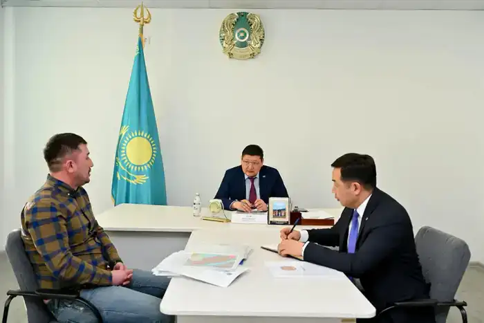 Аким области провел личный прием граждан (5)