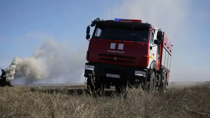 В области Абай проведены учения по тушению условного лесного пожара с применением современных технологий (8)