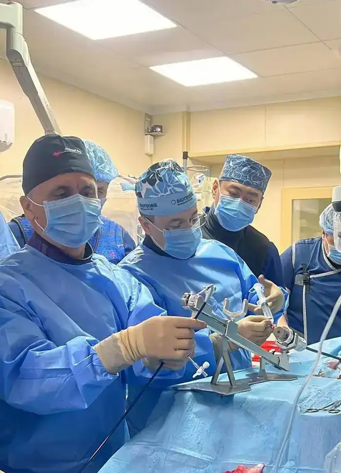 Уникальная операция по технологии TEER в НИИ кардиологии: международные эксперты в деле