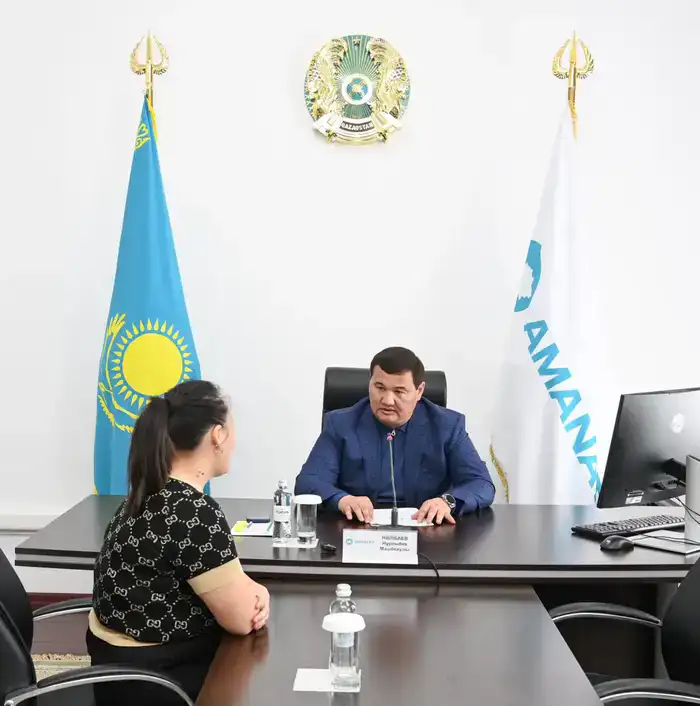 Глава региона провел прием граждан по личным вопросам (5)