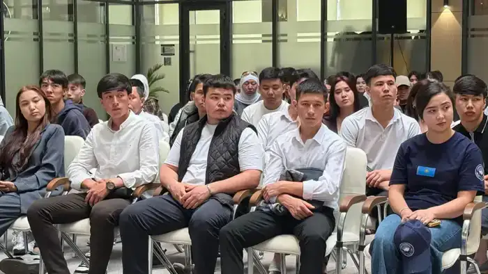 Туркестан против наркомании: встреча с молодежью