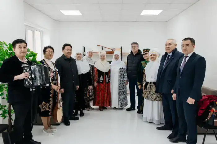 Серик Шапкенов ознакомился с новым зданием центра активного долголетия в Атырау (8)