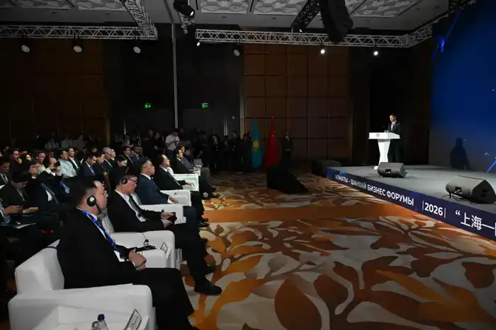 Солнечные лучи Казахстана встречают технологии Шанхая!