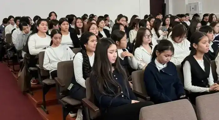 В Алматы учащимся музыкальной школы рассказали о рисках экстремизма и терроризма (2)