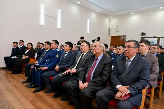 Аким области представил нового акима Бескарагайского района (2)