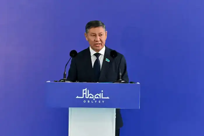 В Семее открылась новая школа на 300 мест (9)