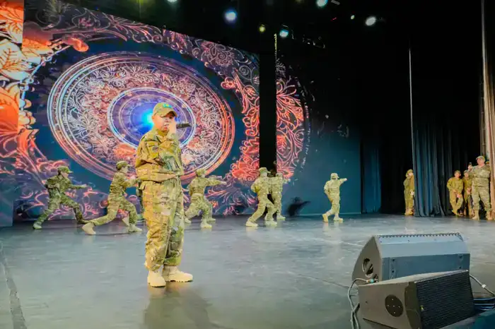 Астана провожает молодых защитников Родины