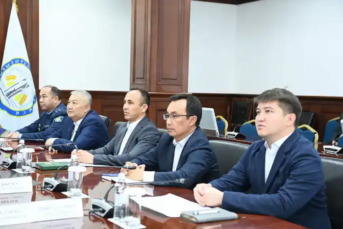 Обсуждались вопросы ранней подготовки к пожарам (2)