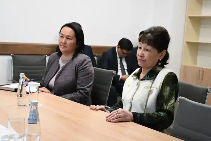 Граждане Алматы обсудили с Абзалом Нукеновым вопросы образования и культуры