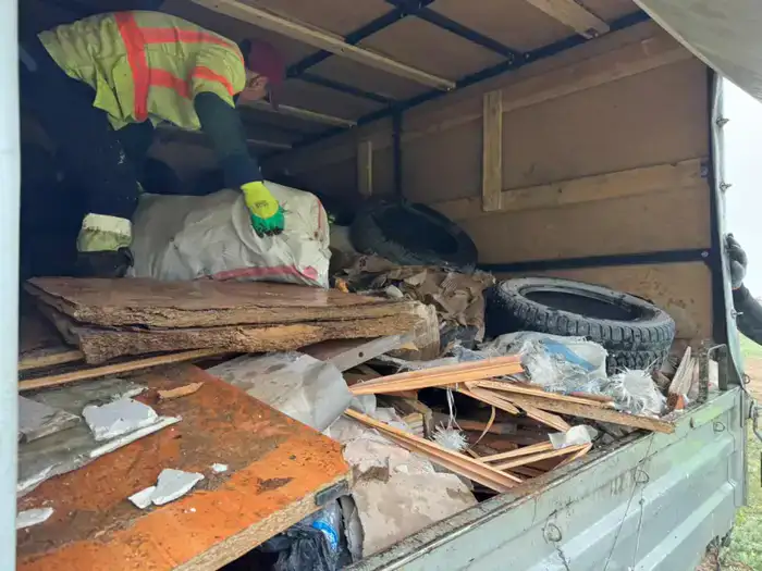 Таза Қазақстан: около 40 тысяч актюбинцев приняли участие в субботниках (2)