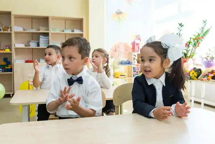 Первоклассники Астаны: документы подаются, приключение начинается!