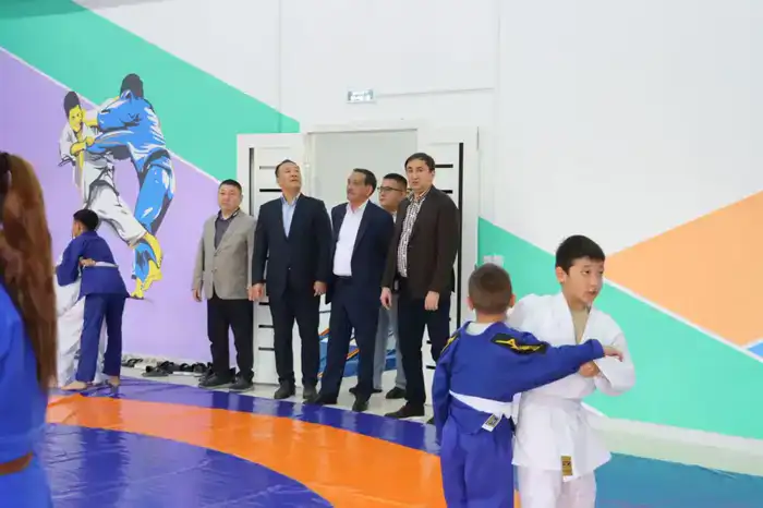 Социальные объекты Сырдарьинского района на проверке