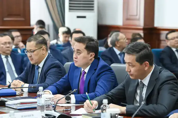 Обсужден ход реализации комплексного плана (2)