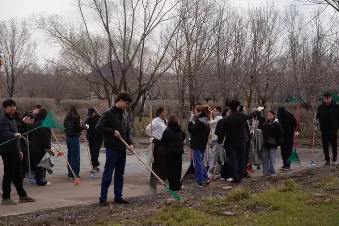 Около 30 тыс. человек и 100 тонн мусора: в Астане прошла масштабная экоакция «Таза қала» (2)