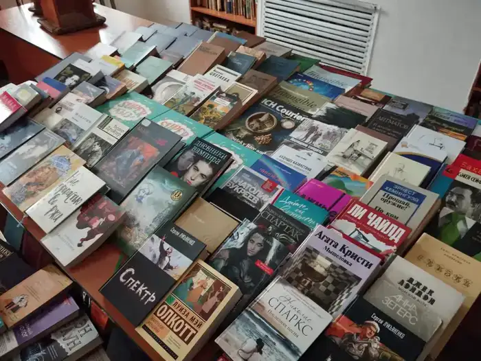 Правозащитный институт передал художественную литературу в учреждения уголовно-исполнительной системы (4)