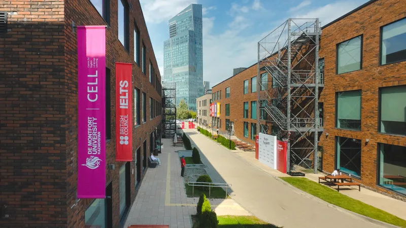 Британское образование на ладони: более 200 грантов до 50% для казахстанских выпускников от De Montfort University