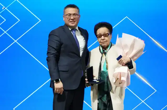 В Алматы состоялось торжественное мероприятие, посвященное 60-летию радио «Шалқар» (4)