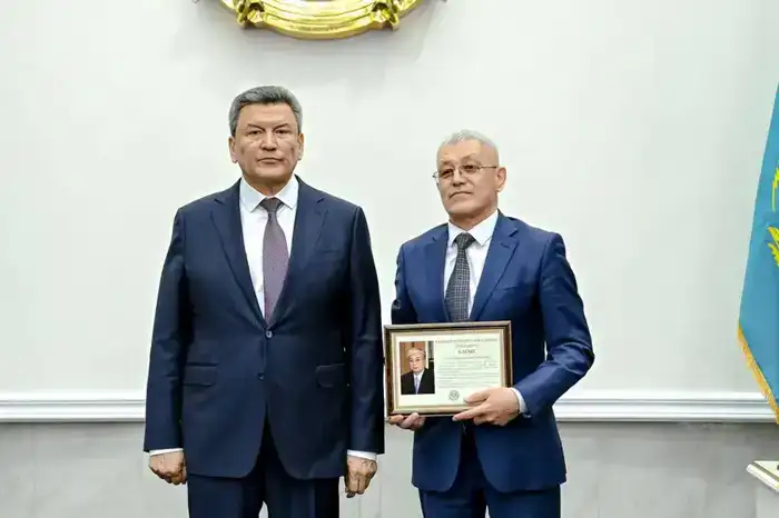 В СКО отметили заслуги общественников, тружеников и молодежи (3)