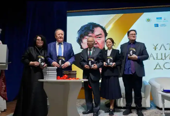 Свет поэзии: В Алматы отметили 90-летие Олжаса Сулейменова с презентацией сборника и выставкой его наследия Шымкенте