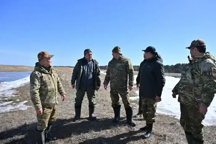 Фактов подтопления жилых домов не зафиксировано: аким области посетил село Бозтал (7)