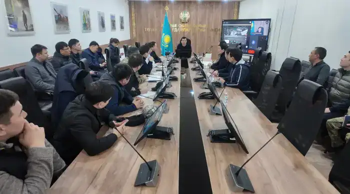 Аким области Асхат Шахаров провел экстренное заседание оперативного штаба по ЧС (2)