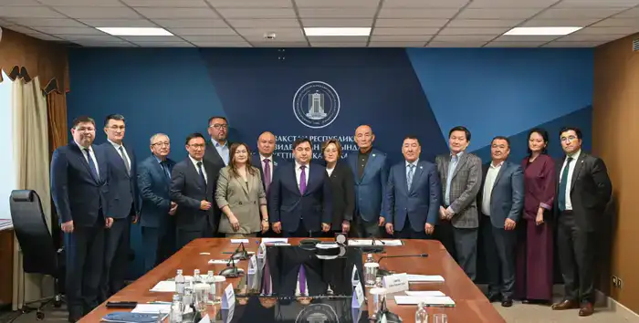 Новый состав Общественного совета при Агентстве по делам государственной службы провел первое заседание (3)