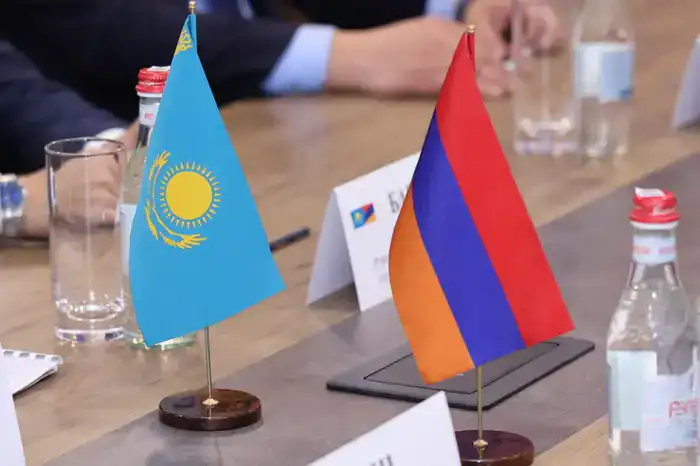 Развитие транспортных связей между Казахстаном и Арменией: новые возможности для логистики и авиасообщения