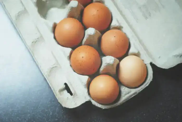 Некоторые куриные яйца не соответствуют заявленному весу на упаковке