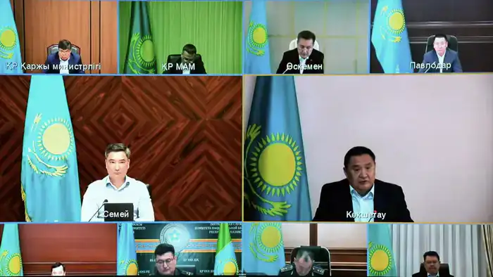 Премьер-министр Олжас Бектенов акцентирует внимание на угрозе природных пожаров в ходе заседания штаба по ликвидации ЧС