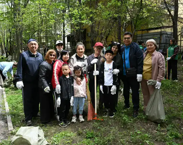 Субботники в Алматы: 36 300 участников вывезли 2590 кубометров отходов и высадили 50 деревьев