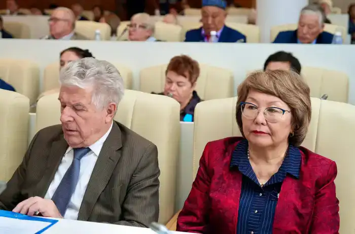 В ВКО прошла IX отчетно-выборная конференция ветеранской организации (8)