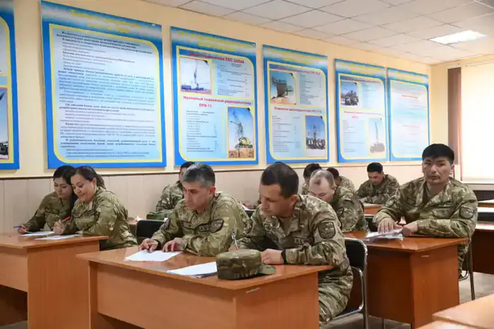 Контрольная проверка боеготовности: в Вооруженных силах проходят тактические учения и стрельбы