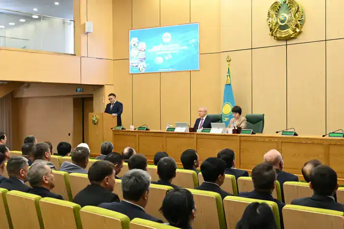 Изменения бюджета и развитие региона на сессии