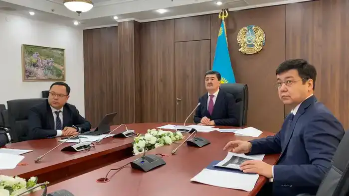 На осушенном дне Аральского моря проводятся научно-исследовательские работы (2)