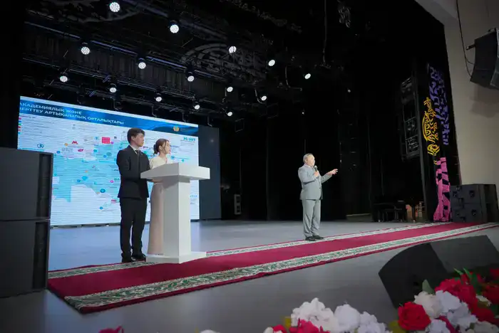 14 городов, 14 шансов: выставка высшего образования!