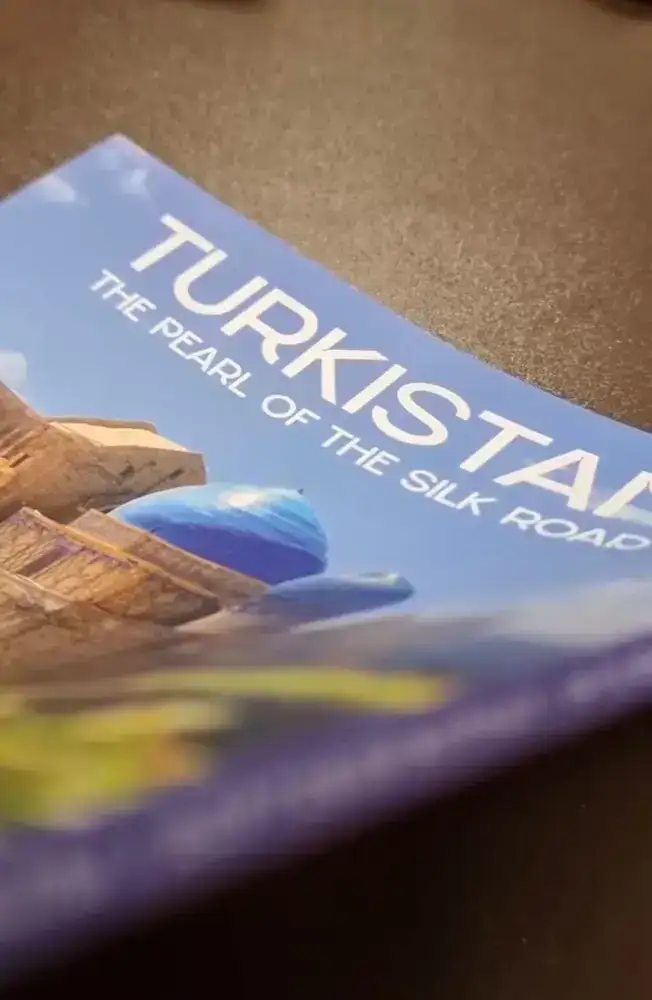 ТУРИЗМ ТУРКЕСТАНСКОЙ ОБЛАСТИ ПРЕЗЕНТУЮТ НА БОРТАХ САМОЛЕТОВ (4)