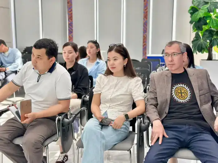 В ТУРКЕСТАНСКОЙ ОБЛАСТИ ДЕЙСТВУЮТ 5 ПРЕДПРИЯТИЙ ПО ПЕРЕРАБОТКЕ МУСОРА (2)