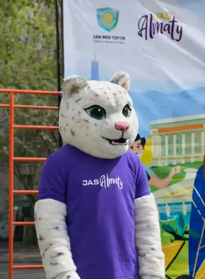 В восьми районах Алматы за один день вывезено свыше 2,5 тыс. кубометров отходов (3)