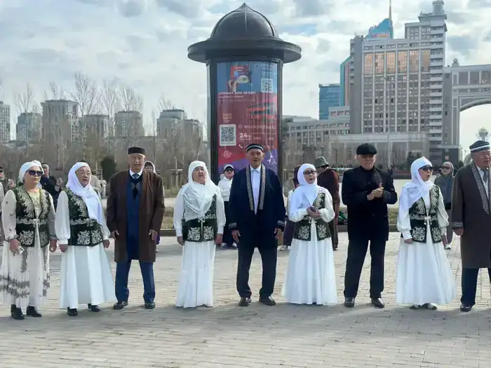 «Денсаулық – зор байлық»: в Астане пенсионеры провели оздоровительный флешмоб (9)