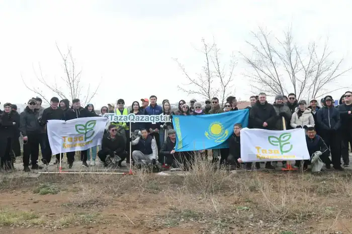 Около 30 тыс. человек и 100 тонн мусора: в Астане прошла масштабная экоакция «Таза қала» (10)