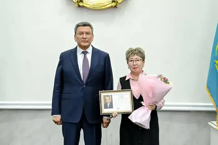 В СКО отметили заслуги общественников, тружеников и молодежи (8)