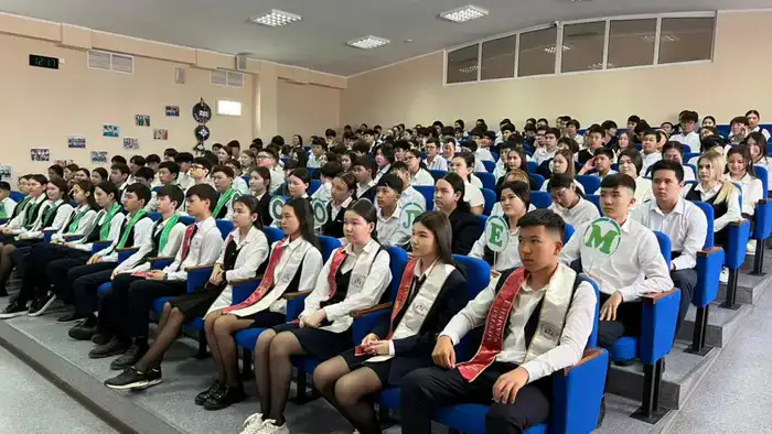 В Актобе прошла экологическая акция «Общество без отходов» (4)