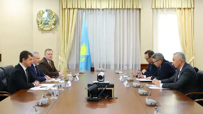 Серик Жумангарин провел встречу с заместителем министра иностранных дел Украины (4)