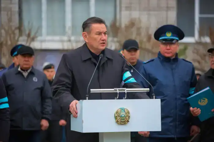 В областном центре Восточного Казахстана простились с Курматом Рахимовым (2)