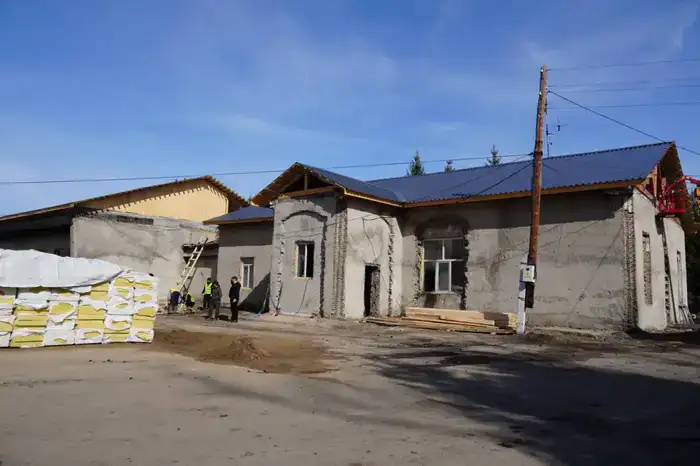 В этом году завершится реконструкция железнодорожного вокзала в поселке Зубовск (7)